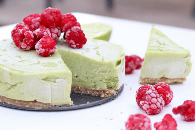 Avokadokake med lime - en nydelig kake som passer fra 1 år