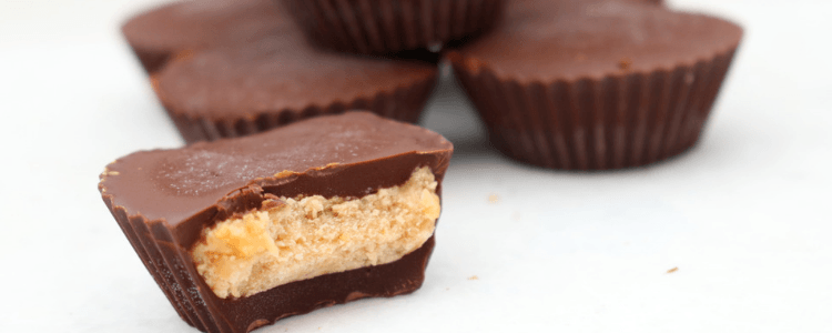 Peanut butter cups med 3 ingredienser - fra 1 år