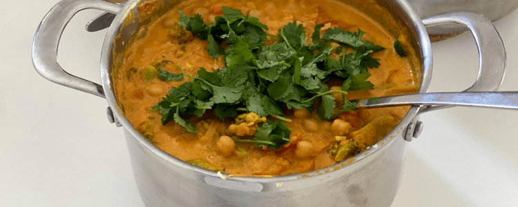 Curry med røde linser, kokos og ingefær - fra 6 måneder